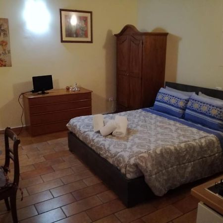Via Della Posterna Apartment Сполето Екстериор снимка