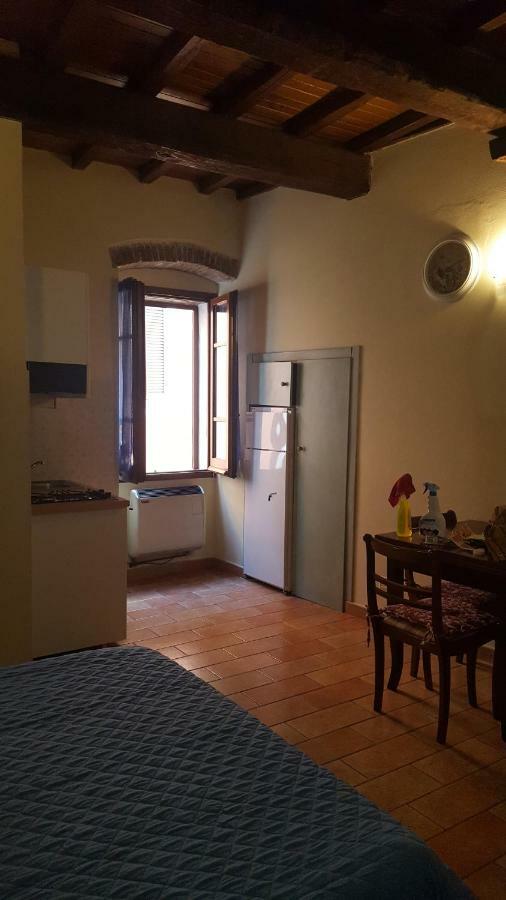 Via Della Posterna Apartment Сполето Екстериор снимка