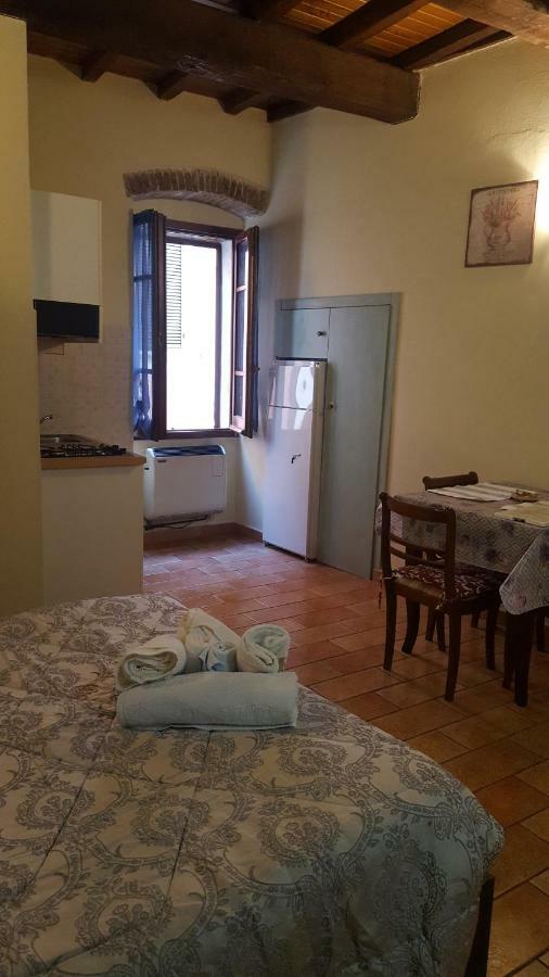 Via Della Posterna Apartment Сполето Екстериор снимка