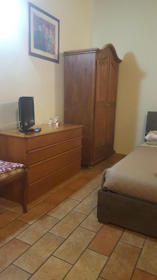 Via Della Posterna Apartment Сполето Екстериор снимка